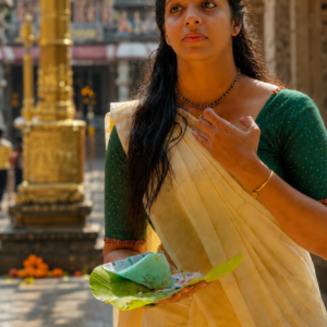Item Code-DD09,Kerala Sparkle Set Saree Green